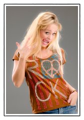 Model blond portret.jpg